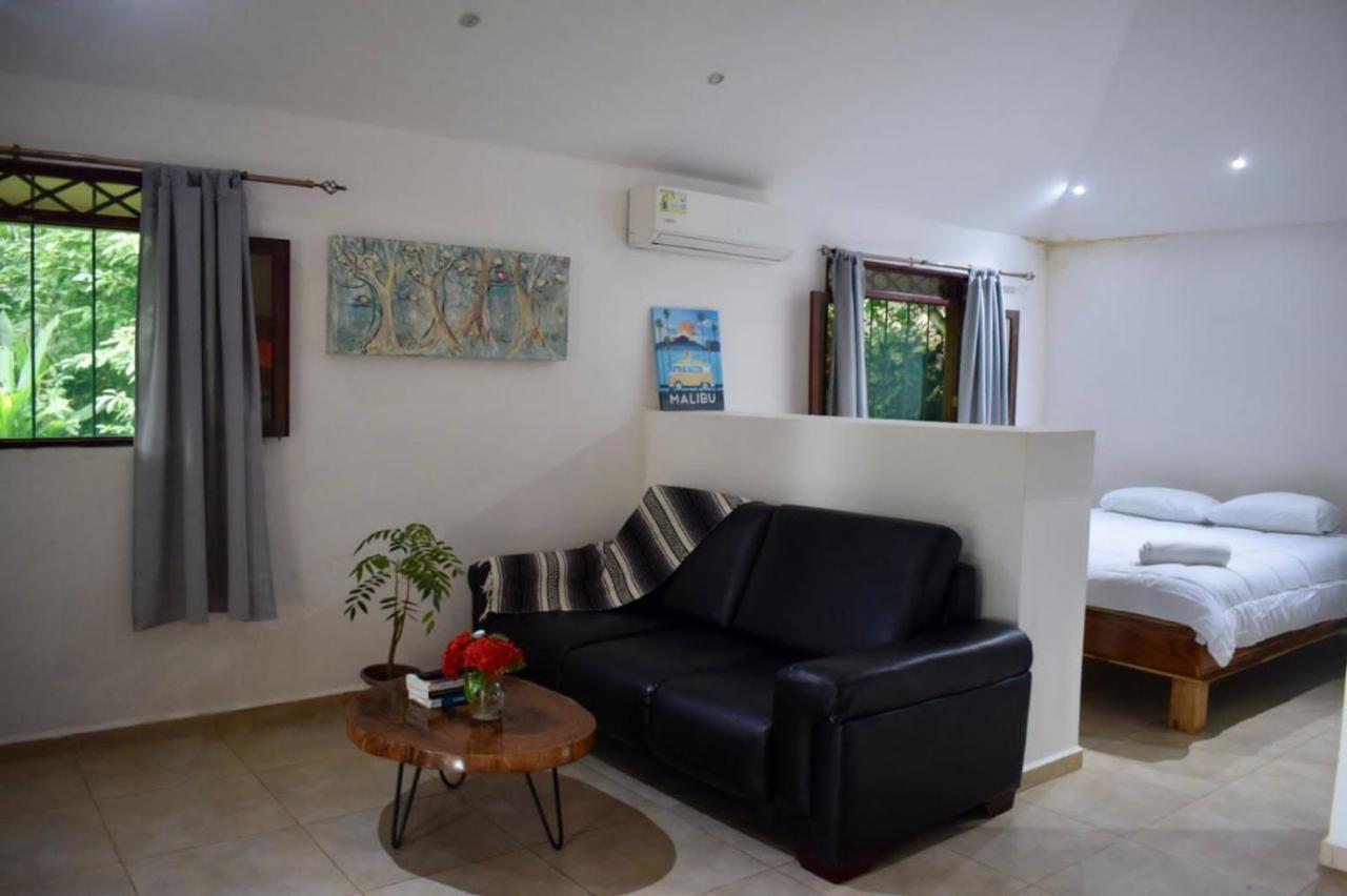 Hostel 7, Casa De Gingi Playa Santa Teresa  Екстер'єр фото